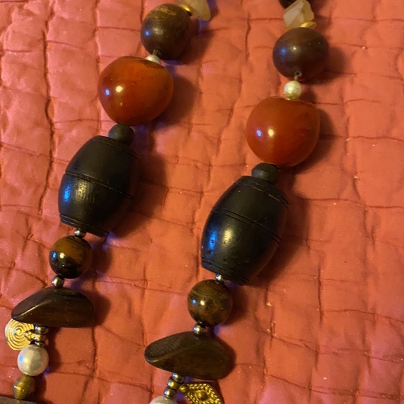 One of a kind designed neckart with wolves teeth - Picture 4 of 8